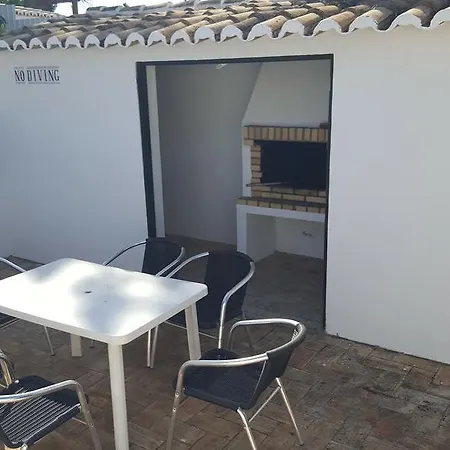 בית נופש Com Piscina A 15o Metros Da Praia *